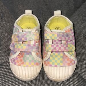 Cat and Jack toddler girls size 7, pastel color shoes